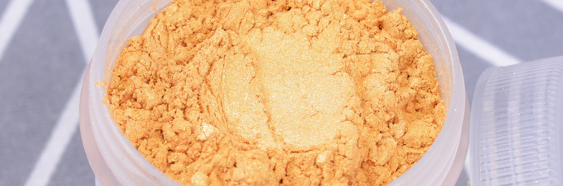 Gold Pearl Pigment Gold Pearl Pigment